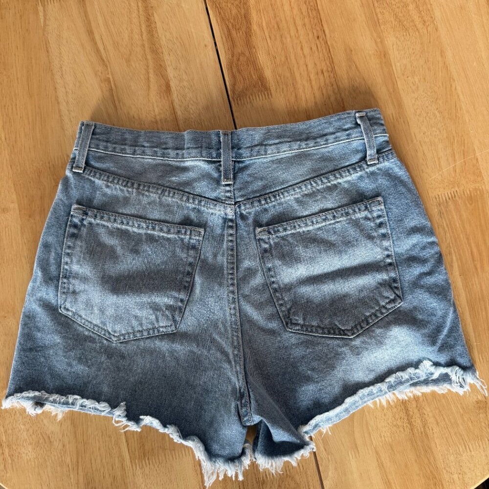 Just Black Denim Light Wash Jean Shorts (Size Large) - Picture 3 of 3